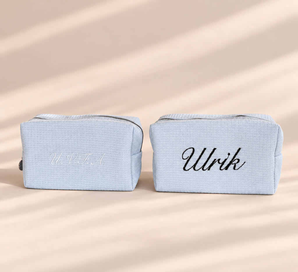 The Jolié waffle toiletry bag