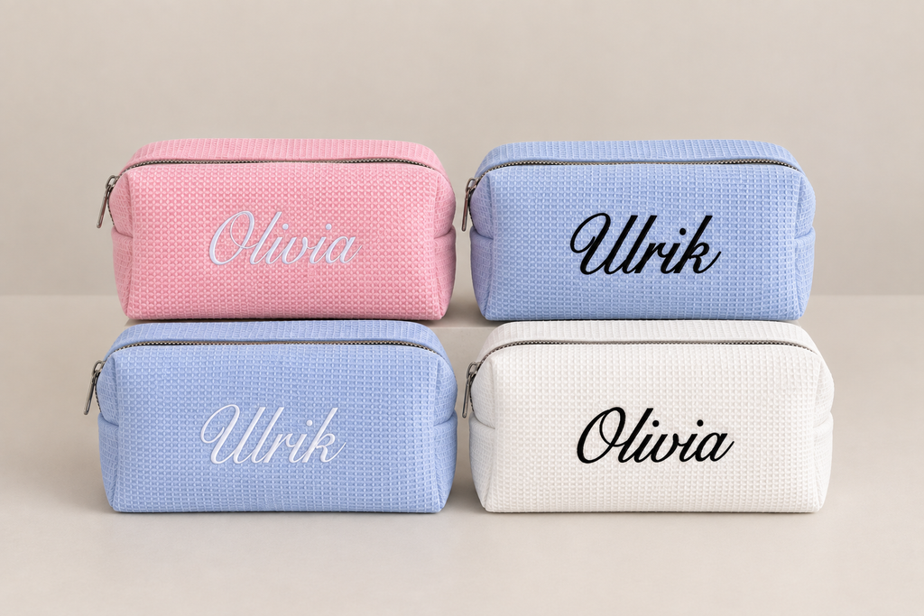 The Jolié waffle toiletry bag
